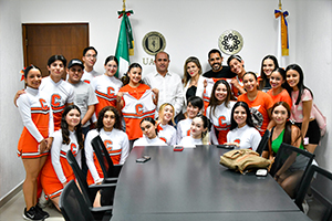 Entrega de uniformes a los equipos de Animación FCC