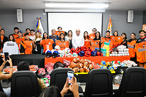 Entrega de Uniformes y Anuncio de Mejoras Deportivas en la FCC