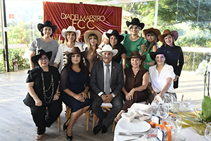 La FCC celebra el Día del Maestro con un reconocimiento a la labor de su comunidad docente.