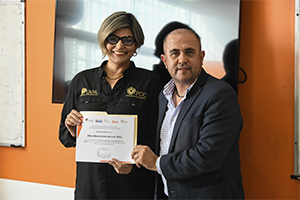 La FCC reconoce el compromiso de sus docentes con la formación continua.